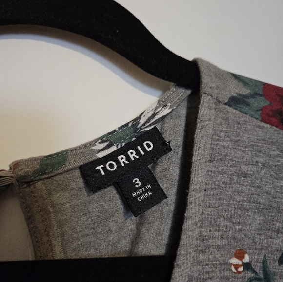 TORRID Sleeveless Floral Trapeze Dress 3 - Picture 5 of 6